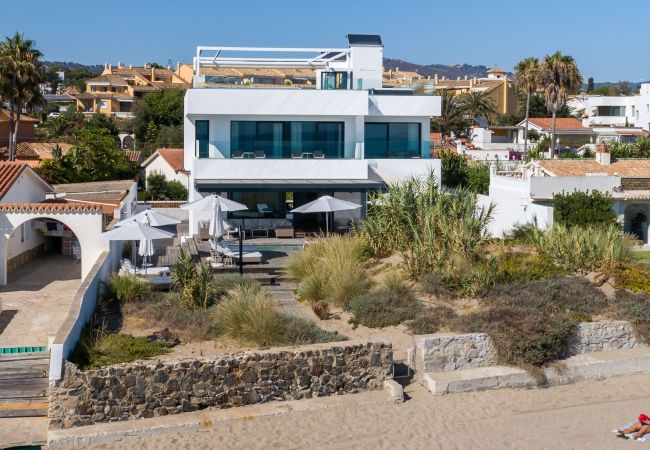 Villa in Marbella -  Frontline Beach Costabella (R2576927)