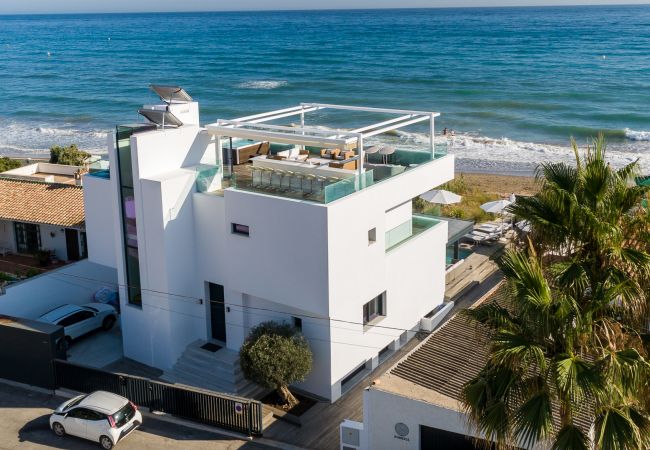 Villa in Marbella -  Frontline Beach Costabella (R2576927)