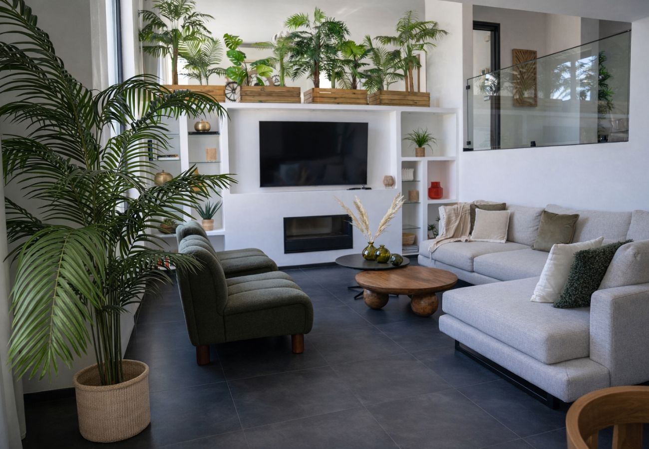 Villa in Neu-Andalusien -  Villa Karma (R2132993)