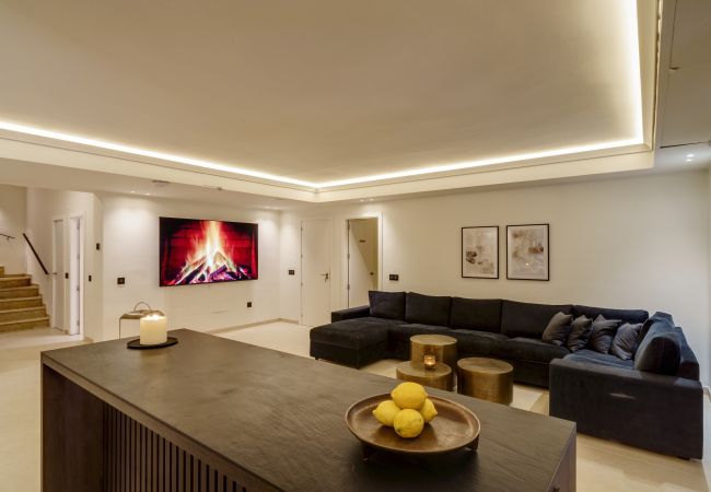 Villa in Nueva andalucia -  Villa La Petanque (R2739026) Villa in Nueva andalucia -  Villa La Petanque (R2739026)
