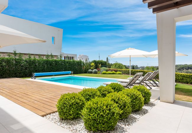 Villa in Marbella -  Villa Mariposa (R3907066)