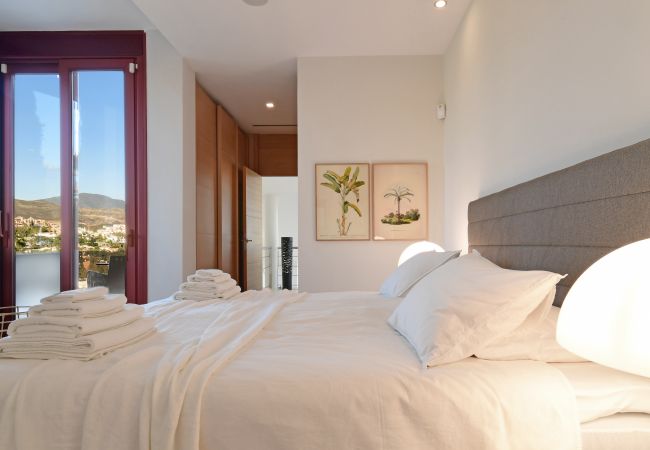 Villa en Nueva andalucia -  Villa Blanca (R2835011) Villa en Nueva andalucia -  Villa Blanca (R2835011)