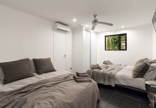 Villa en Nueva andalucia -  Villa Karma (R2132993) Villa en Nueva andalucia -  Villa Karma (R2132993)