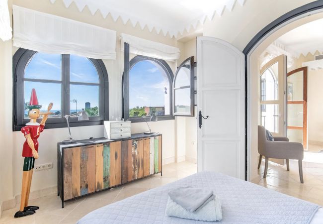 Villa en Marbella -  Villa La Mansion (R2508653) Villa en Marbella -  Villa La Mansion (R2508653)