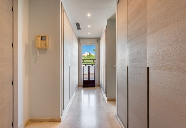 Apartamento en Marbella -  Palm Beach Penthouse (R2611208) Apartamento en Marbella -  Palm Beach Penthouse (R2611208)