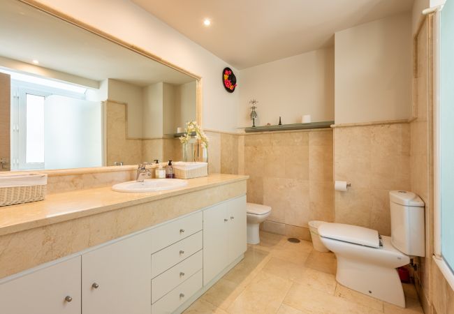 Apartamento en Marbella -  Palm Beach Penthouse (R2611208) Apartamento en Marbella -  Palm Beach Penthouse (R2611208)