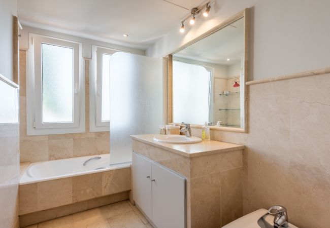 Apartamento en Marbella -  Palm Beach Penthouse (R2611208) Apartamento en Marbella -  Palm Beach Penthouse (R2611208)