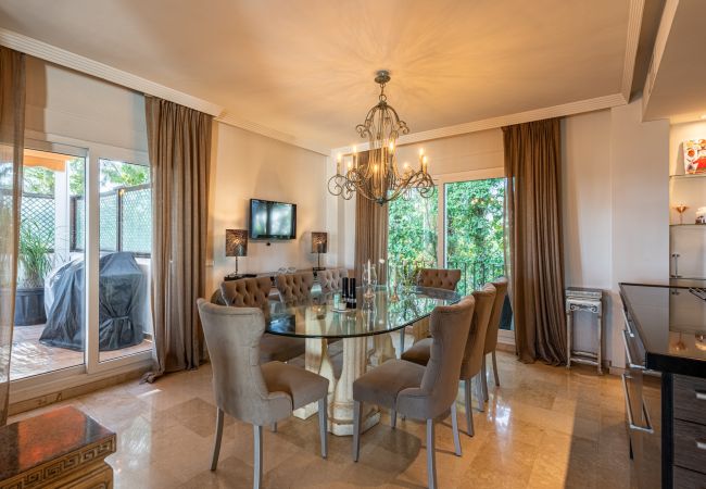 Apartamento en Marbella -  Palm Beach Penthouse (R2611208) Apartamento en Marbella -  Palm Beach Penthouse (R2611208)