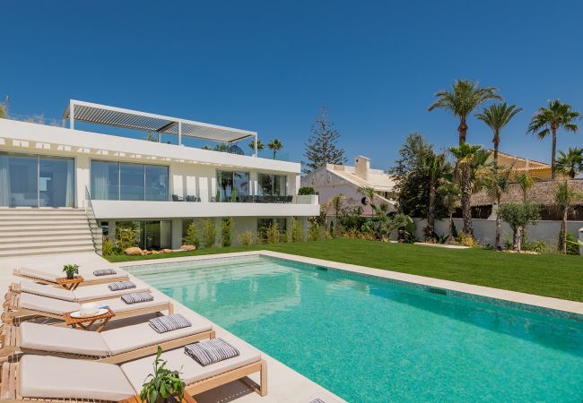 Villa en Mijas Costa - Villa Sea Breeze (R4272085)