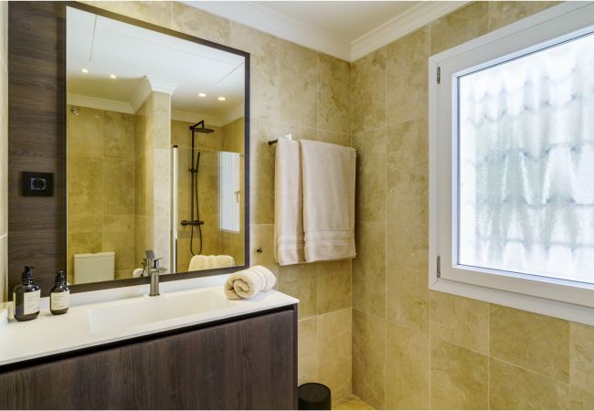 Villa en Nueva andalucia -  Villa La Petanque (R2739026) Villa en Nueva andalucia -  Villa La Petanque (R2739026)