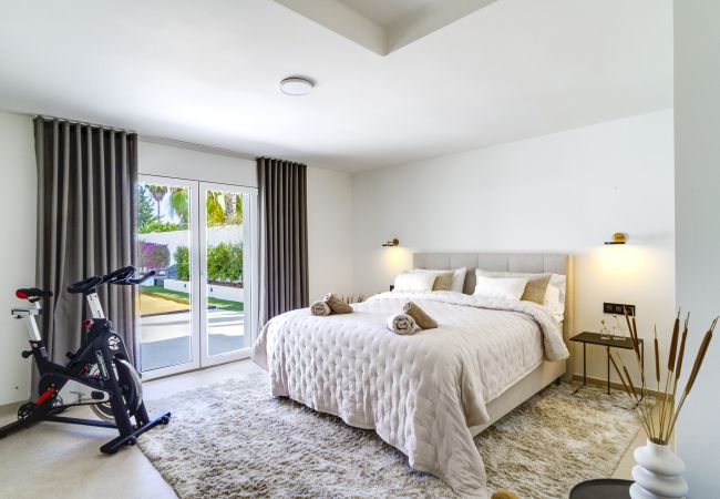 Villa en Nueva andalucia -  Villa La Petanque (R2739026) Villa en Nueva andalucia -  Villa La Petanque (R2739026)