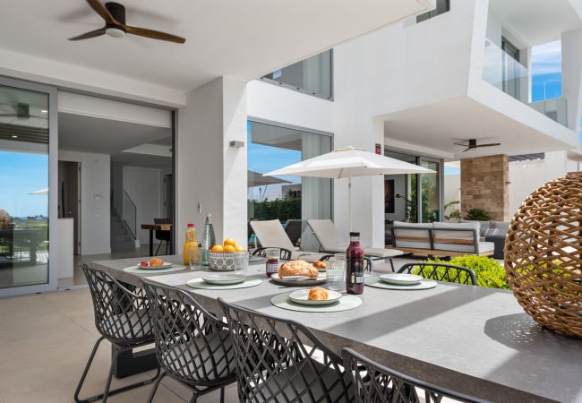 Villa en Marbella -  Villa Mariposa (R3907066) Villa en Marbella -  Villa Mariposa (R3907066)