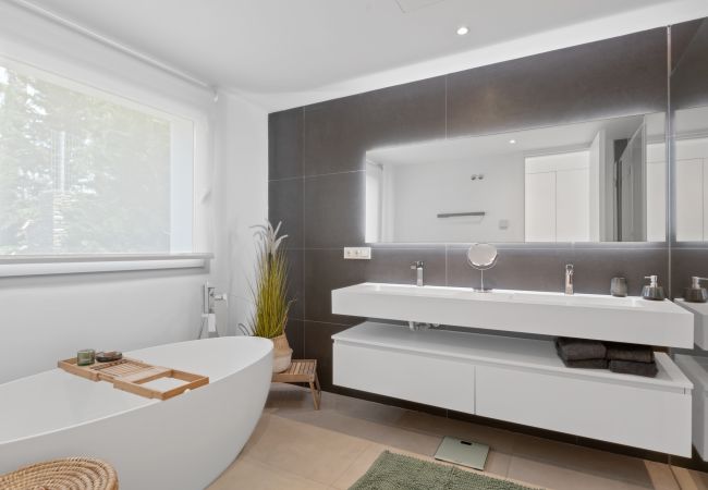Villa en Marbella -  Villa Mariposa (R3907066) Villa en Marbella -  Villa Mariposa (R3907066)