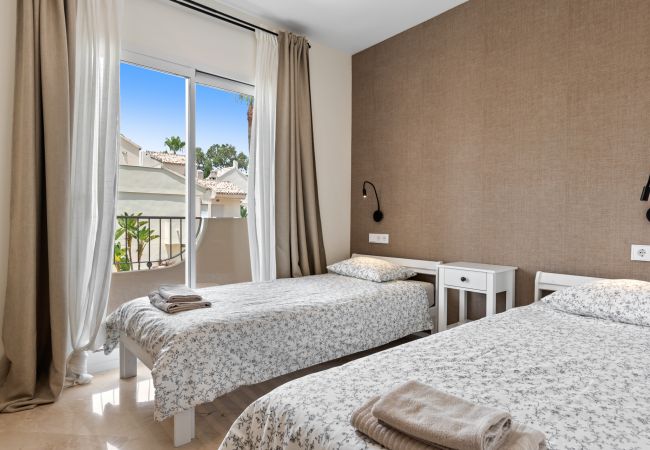 Casa adosada en Marbella - Casa Sunshine (R4355587)