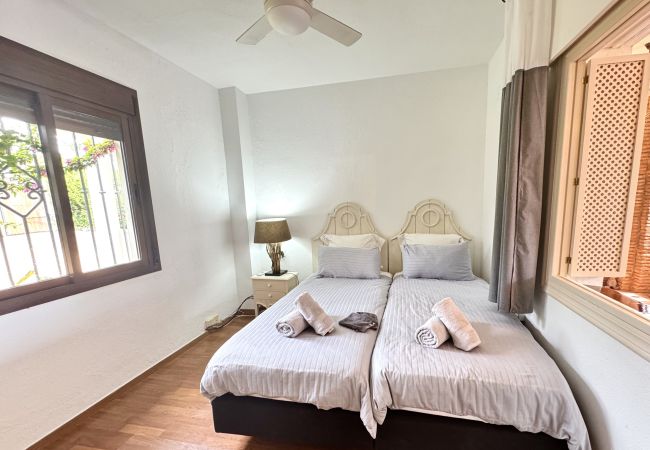 Villa in Marbella -  Villa Carib Playa (R1913565) Villa in Marbella -  Villa Carib Playa (R1913565)
