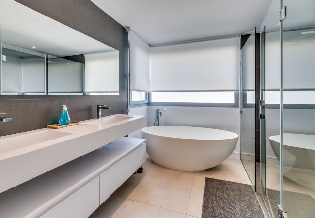 Villa in Marbella -  Villa Riva (R3930610) Villa in Marbella -  Villa Riva (R3930610)