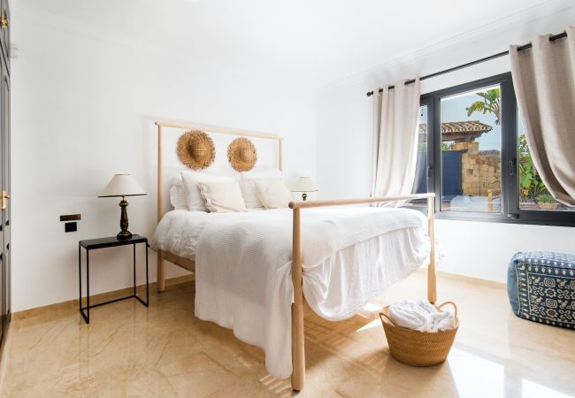 Villa in Marbella -  Villa Flores (R3261154) Villa in Marbella -  Villa Flores (R3261154)