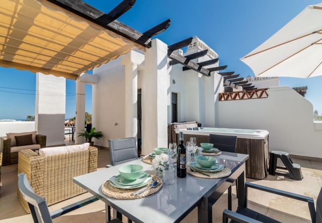 Appartement in Estepona -  Penthouse Capricho (R3685394)