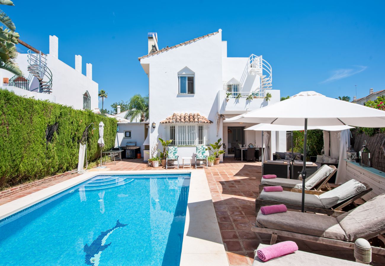 Villa in Estepona - Villa Atalaya Beach (R4195756)