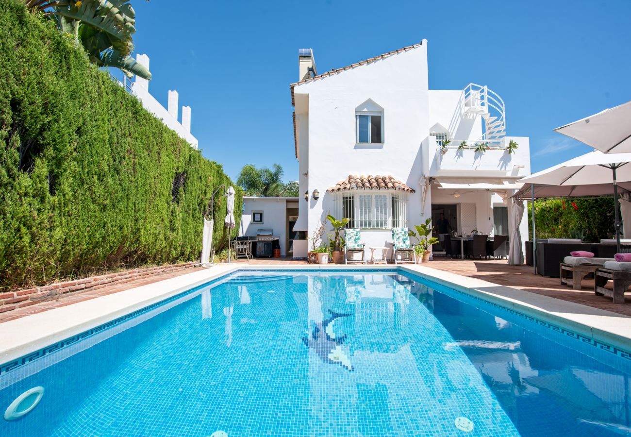 Villa in Estepona - Villa Atalaya Beach (R4195756)