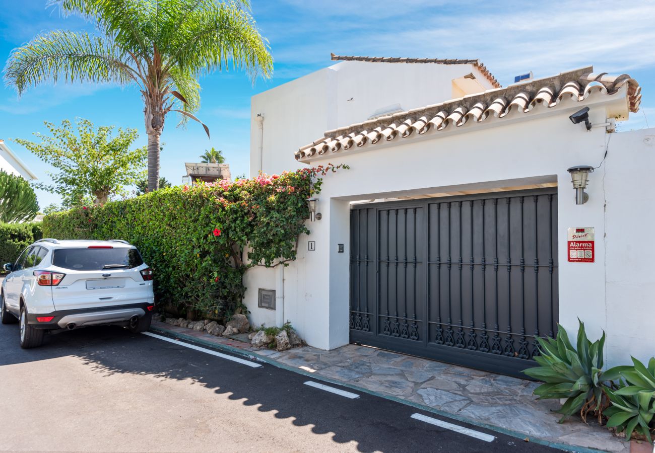 Villa in Estepona - Villa Atalaya Beach (R4195756)