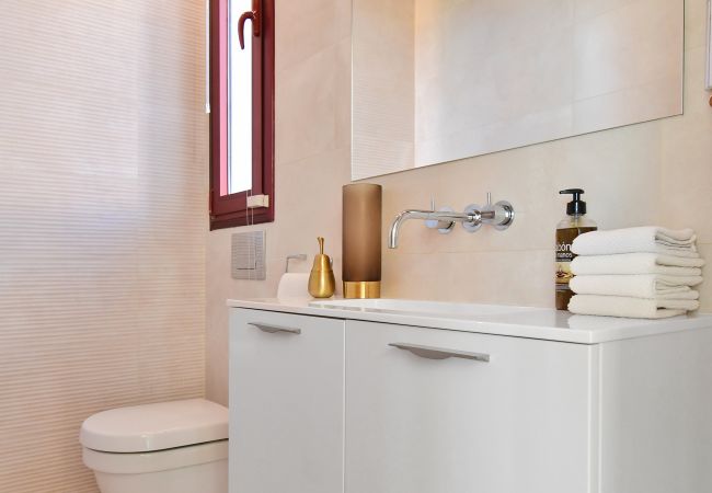 Villa in Nueva andalucia -  Villa Blanca (R2835011) Villa in Nueva andalucia -  Villa Blanca (R2835011)