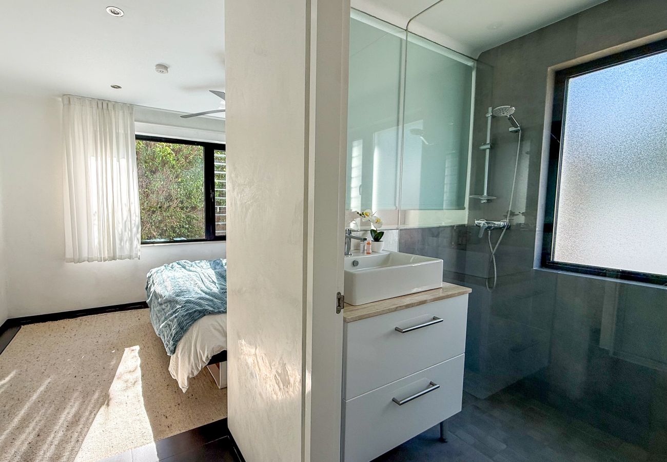 Villa in Nueva Andalucia -  Villa Karma (R2132993)