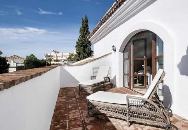 Villa in Marbella -  Villa La Mansion (R2508653) Villa in Marbella -  Villa La Mansion (R2508653)