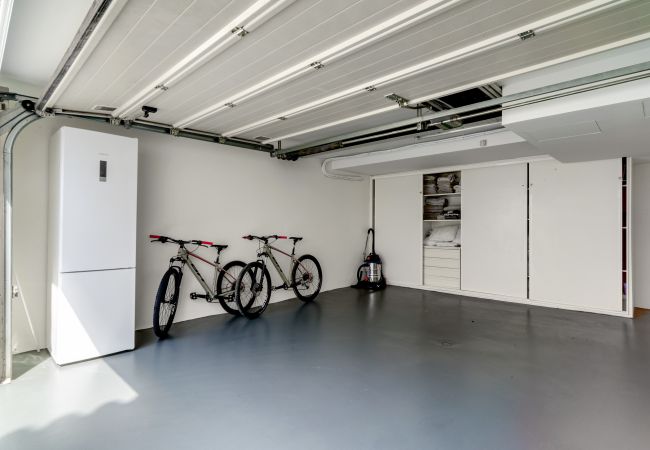 Villa in Nueva andalucia -  Villa La Petanque (R2739026) Villa in Nueva andalucia -  Villa La Petanque (R2739026)