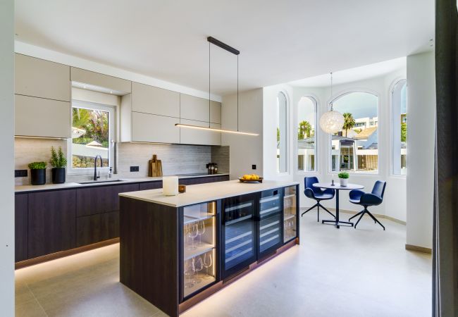 Villa in Nueva andalucia -  Villa La Petanque (R2739026) Villa in Nueva andalucia -  Villa La Petanque (R2739026)