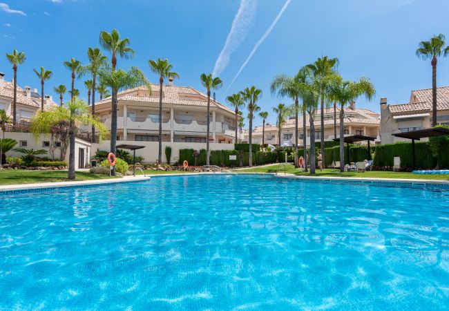 Rijhuis in Marbella - Casa Sunshine (R4355587) Rijhuis in Marbella - Casa Sunshine (R4355587)