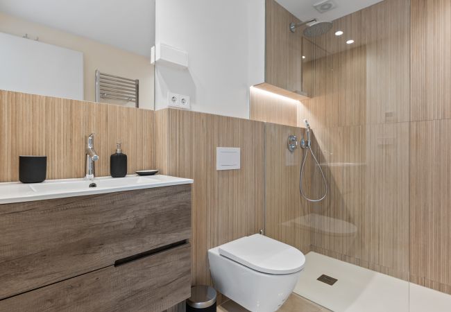 Rijhuis in Marbella - Casa Sunshine (R4355587) Rijhuis in Marbella - Casa Sunshine (R4355587)