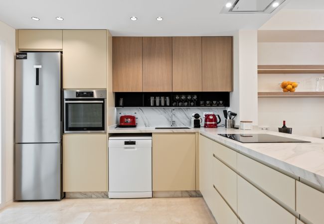 Rijhuis in Marbella - Casa Sunshine (R4355587) Rijhuis in Marbella - Casa Sunshine (R4355587)