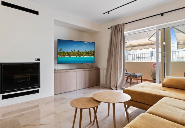 Rijhuis in Marbella - Casa Sunshine (R4355587) Rijhuis in Marbella - Casa Sunshine (R4355587)