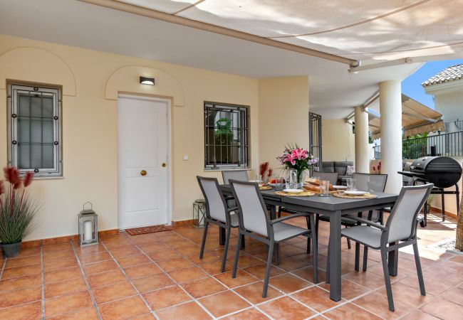 Rijhuis in Marbella - Casa Sunshine (R4355587) Rijhuis in Marbella - Casa Sunshine (R4355587)