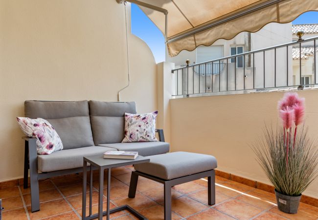 Rijhuis in Marbella - Casa Sunshine (R4355587) Rijhuis in Marbella - Casa Sunshine (R4355587)