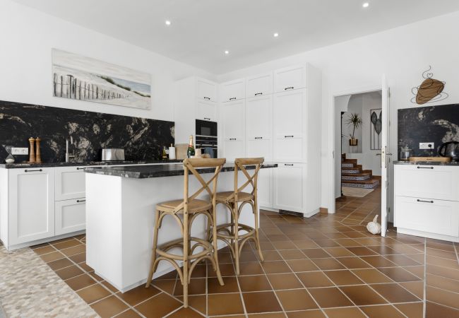 Villa in Marbella - Villa Hakuna Matata (R4683850) Villa in Marbella - Villa Hakuna Matata (R4683850)