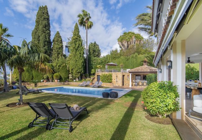 Villa in Marbella -  Villa Valle de Flores (R3261154)