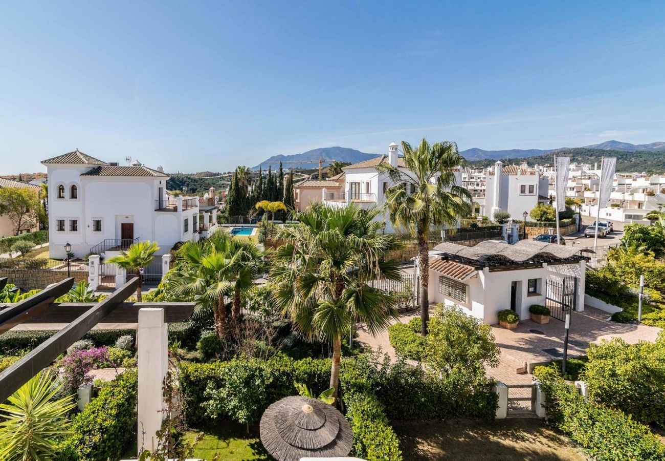 Apartment in Estepona -  Penthouse Capricho (R3685394)