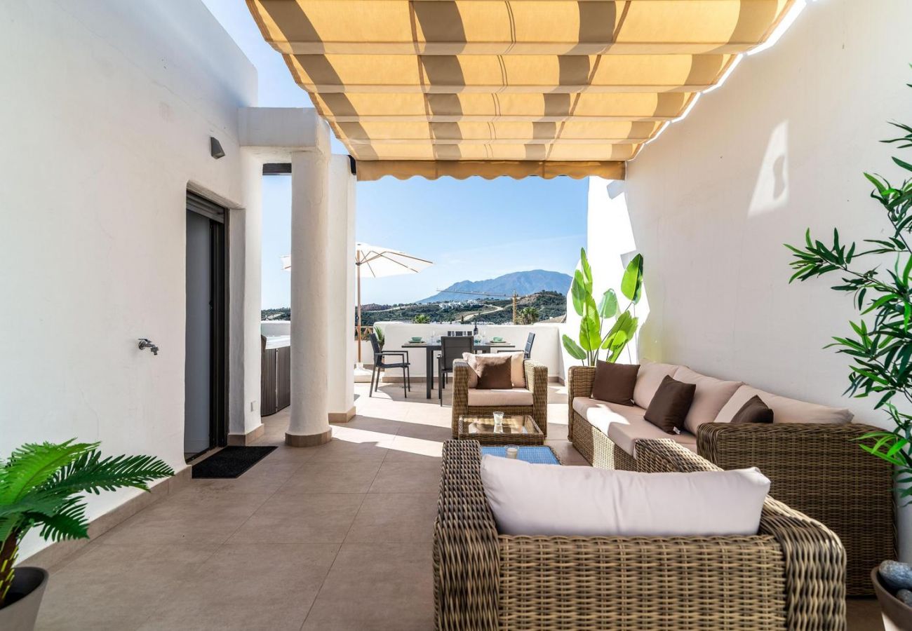 Apartment in Estepona -  Penthouse Capricho (R3685394)