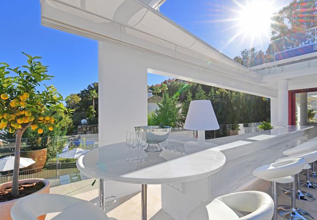 Villa in Marbella -  Villa Blanca (R2835011)