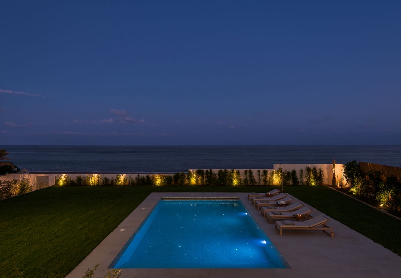 Villa in Mijas Costa - Villa Sea Breeze (R4272085)
